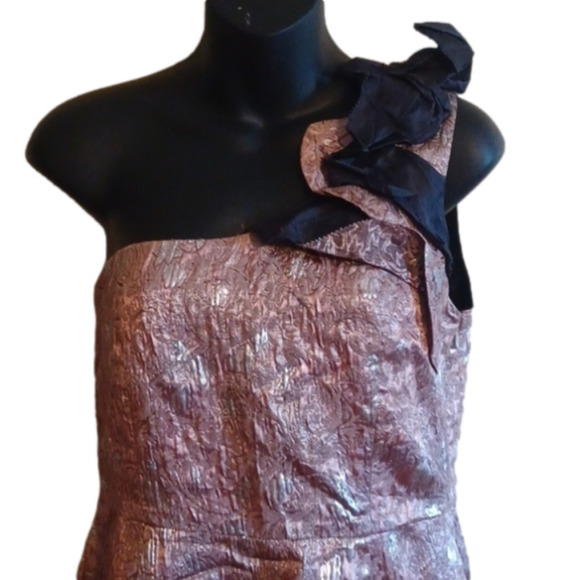 Haniiy lightweight Copper/ metallic one shoulder dress. See measurements. - Picture 2 of 11